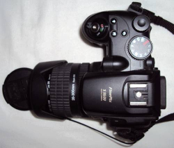 Máquina Fotográfica Fuji FinePix S9600 - Lente 28-300mm